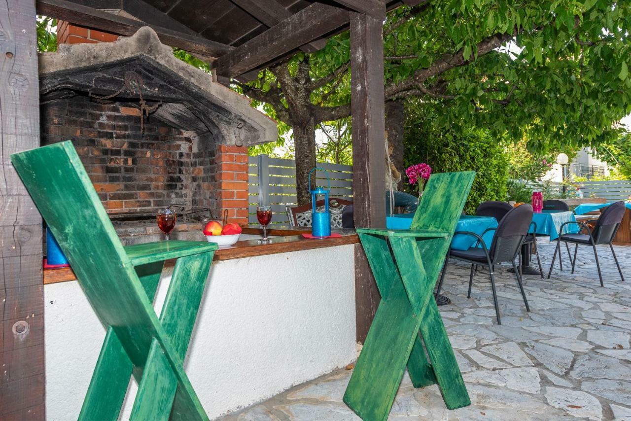 Pansion Pirat Bed & Breakfast เพทรอซาเน ภายนอก รูปภาพ