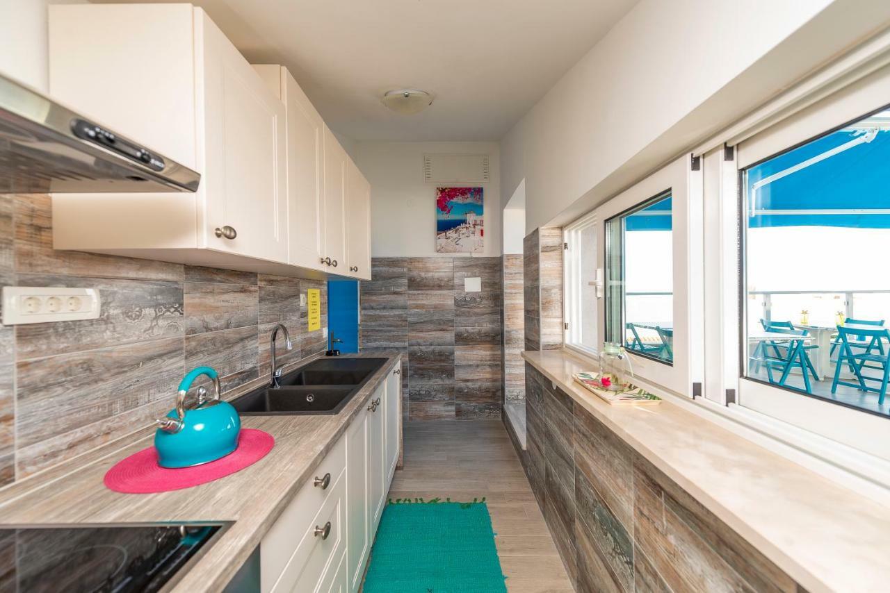 Pansion Pirat Bed & Breakfast เพทรอซาเน ภายนอก รูปภาพ